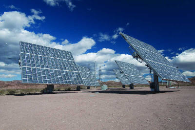 Structure mobile solaire photovoltaïque à concentration Amonix structure mobile solaire photovoltaïque a concentration