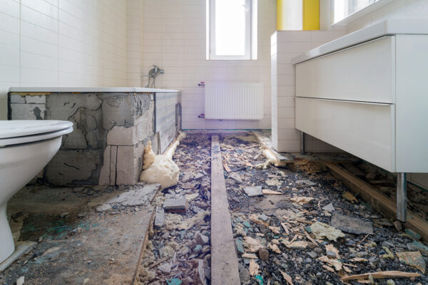 travaux de renovation dans une salle de bain