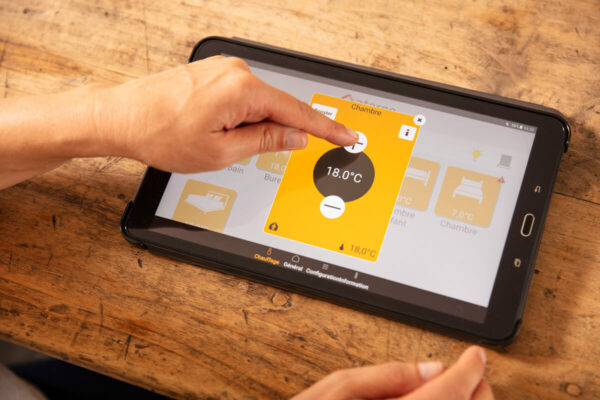 tablette application pilotage radiateur electrique intelligent